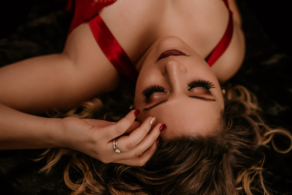 Vanessa Palacio of Amor Photography is a Calgary Alberta Canada Boudoir Photographer specializing in boudoir and portrait photography in Calgary Alberta Canada. Amor Photography - Calgary Alberta Canada Boudoir Photography