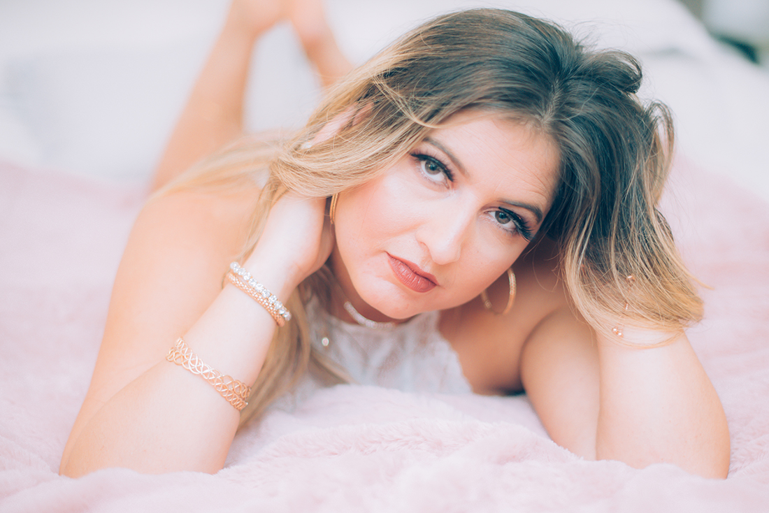 Vanessa Palacio of Amor Photography is a Calgary Alberta Canada Boudoir Photographer specializing in boudoir and portrait photography in Calgary Alberta Canada. Amor Photography - Calgary Alberta Canada Boudoir Photography